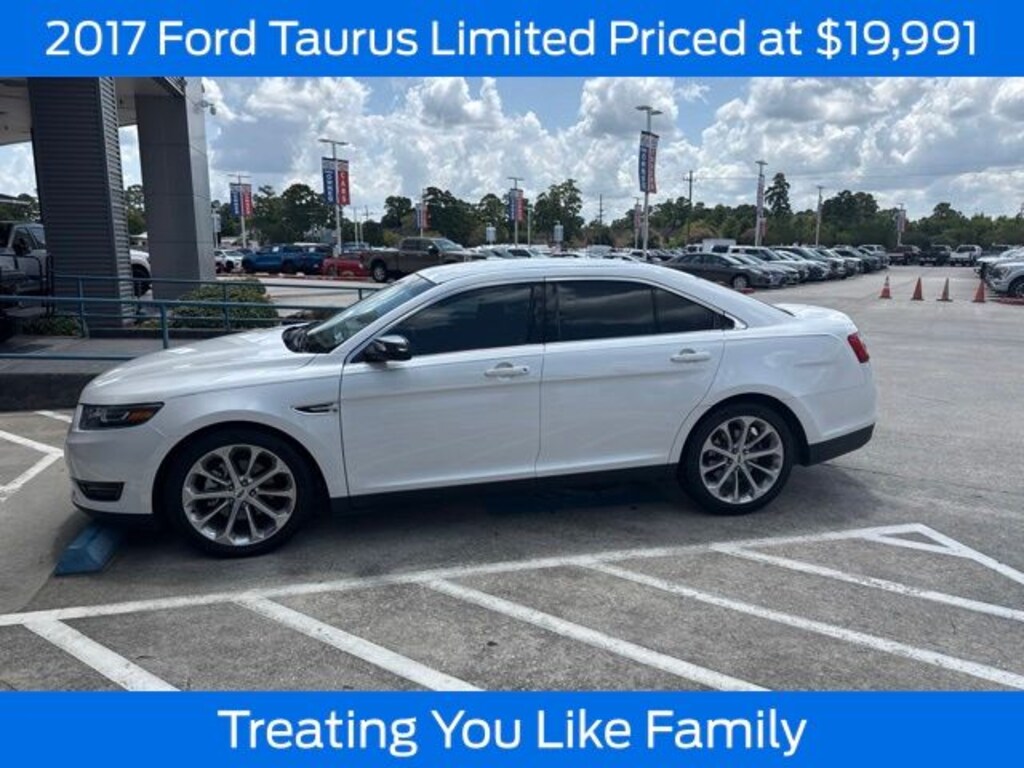 Used 2017 Ford Taurus Limited Sedan