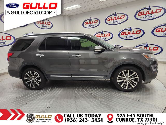 2017 Ford Explorer Platinum photo 2