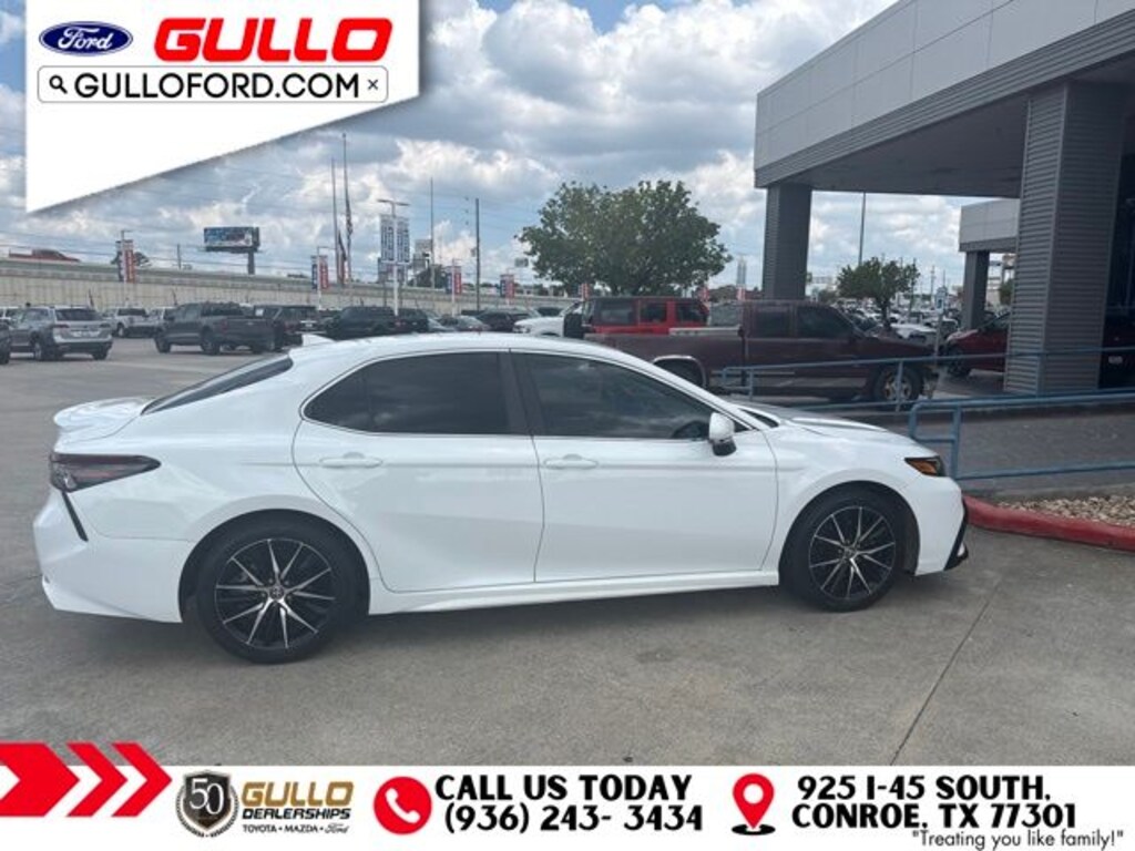 Used 2024 Toyota Camry SE Sedan