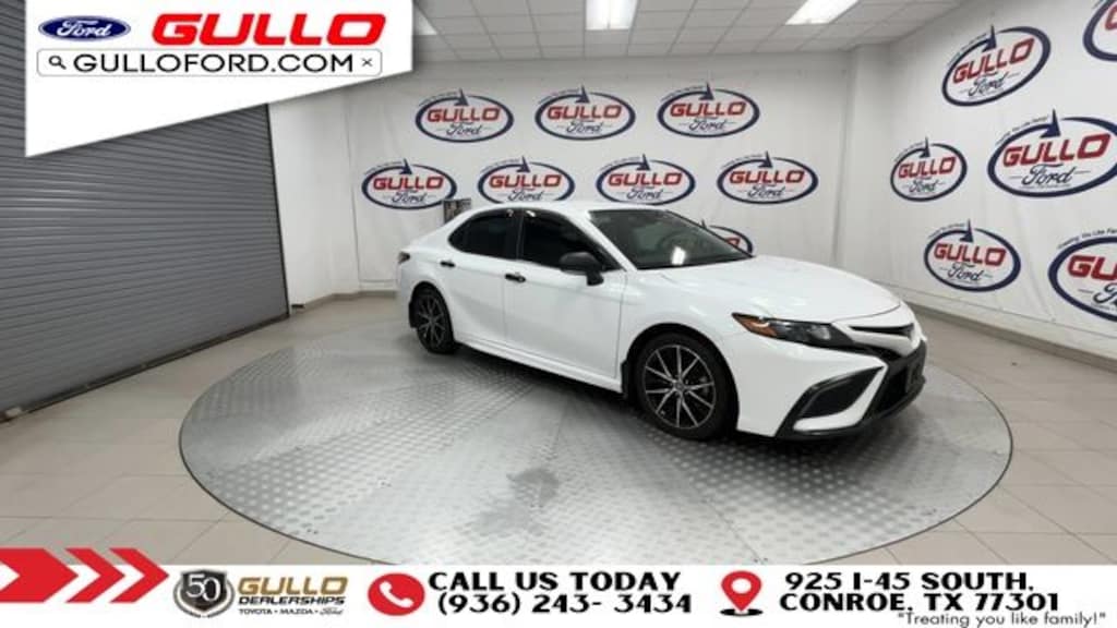 Certified 2022 Toyota Camry Hybrid SE Sedan