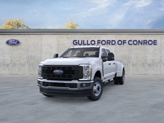 2026 Ford F-350 photo 2