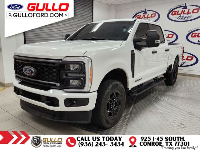 2023 Ford F-250 photo 3