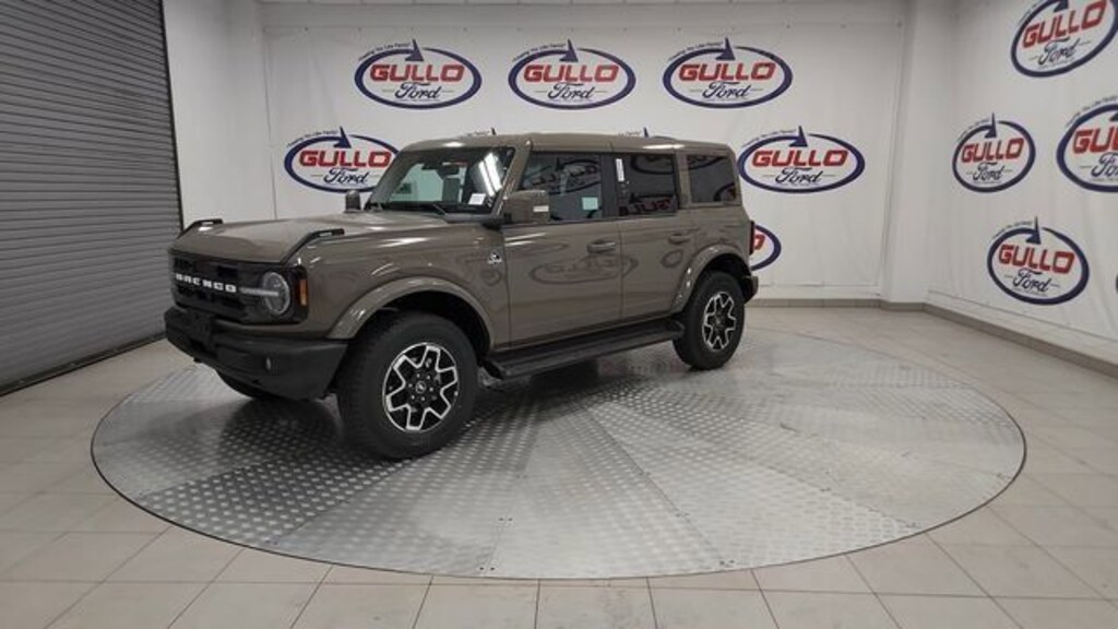 New 2025 Ford Bronco Outer Banks SUV