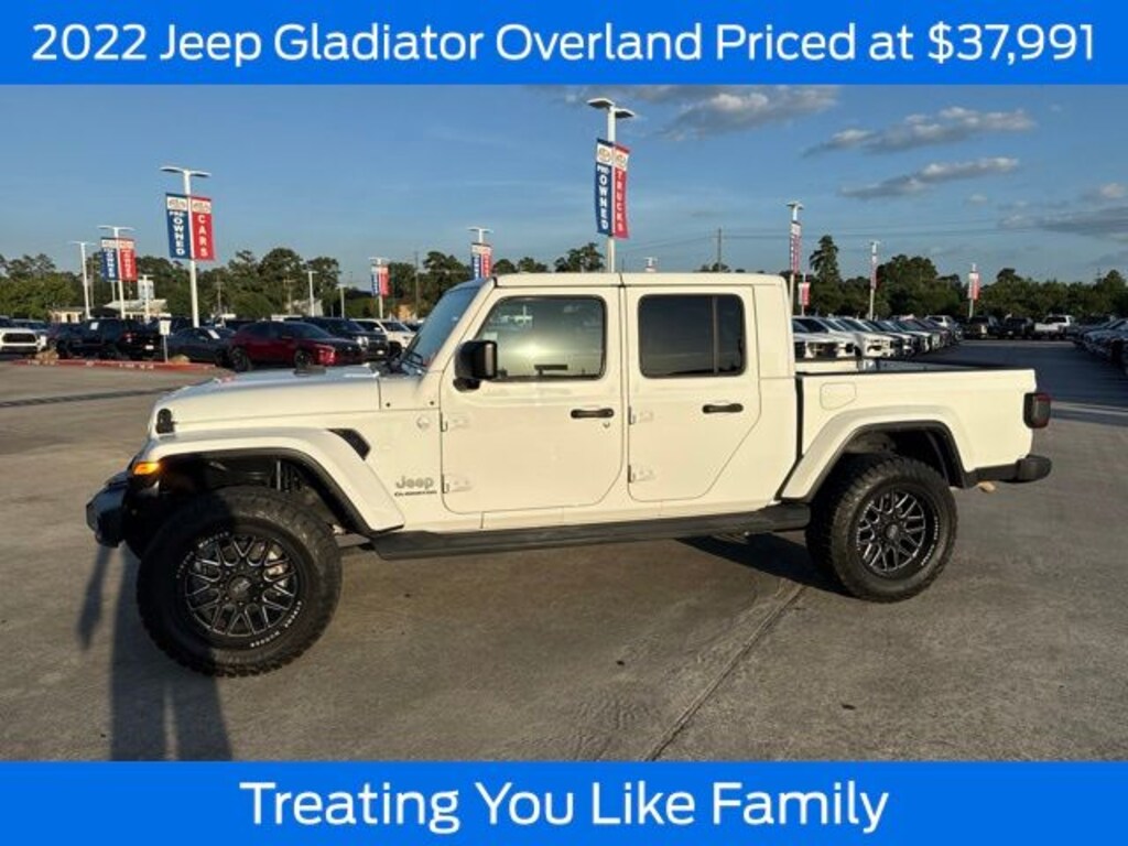 Used 2022 Jeep Gladiator Overland Truck