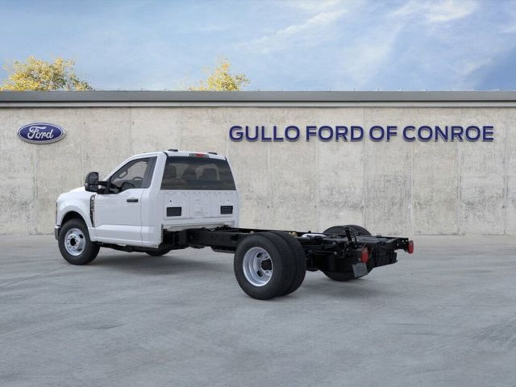 New 2025 Ford F-350SD XL Chassis