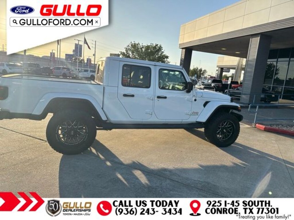 Used 2022 Jeep Gladiator Overland Truck