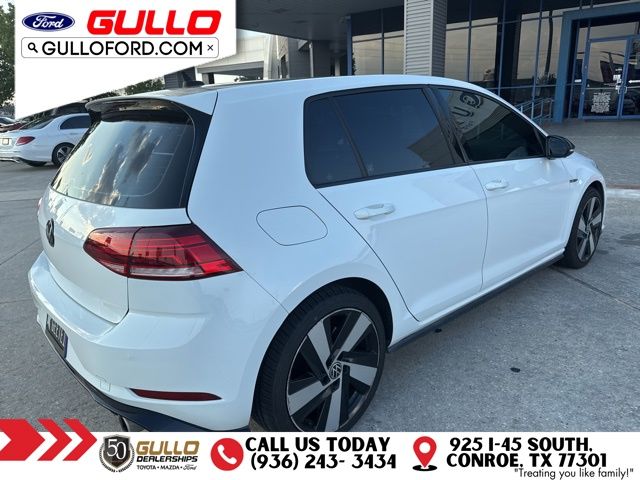 2019 Volkswagen Golf GTI SE photo 3