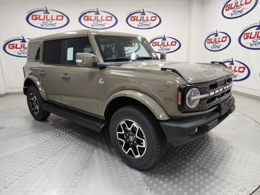 New 2025 Ford Bronco Outer Banks SUV