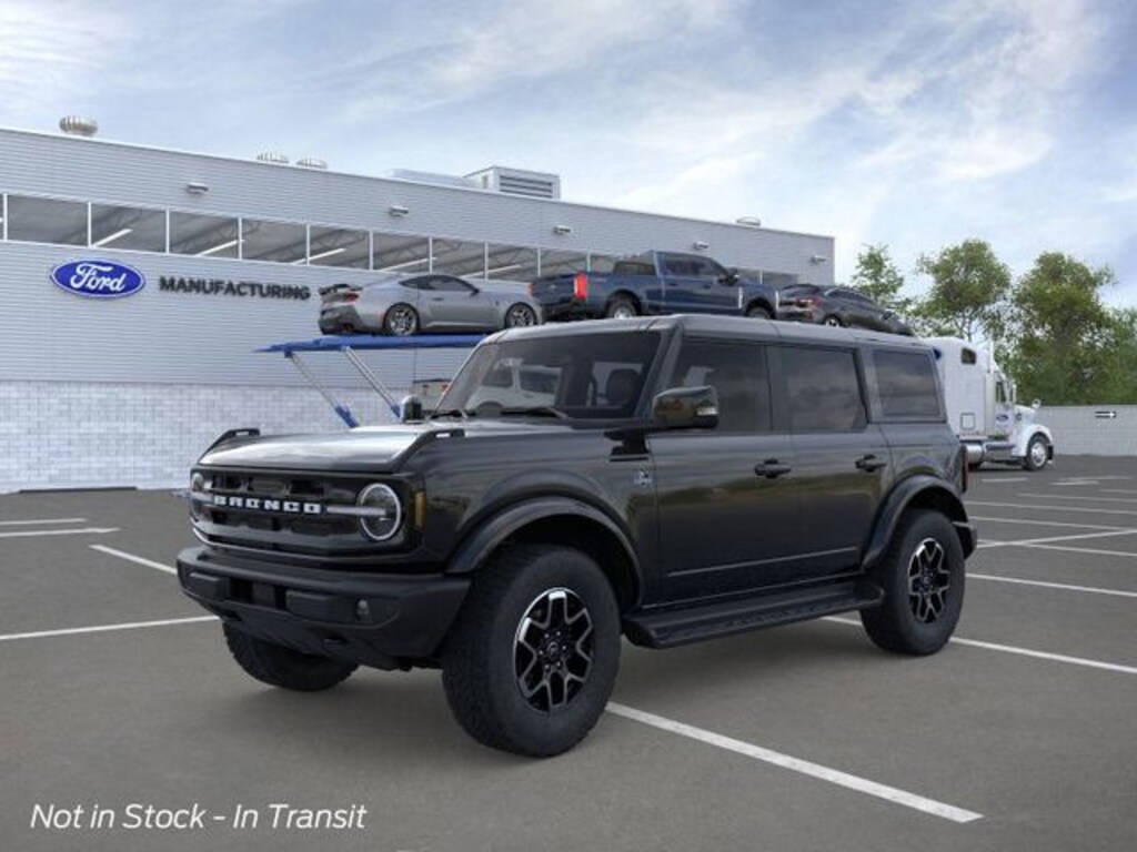 New 2025 Ford Bronco Outer Banks SUV