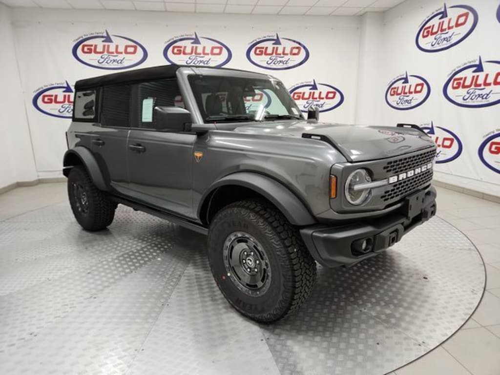 New 2025 Ford Bronco Badlands SUV