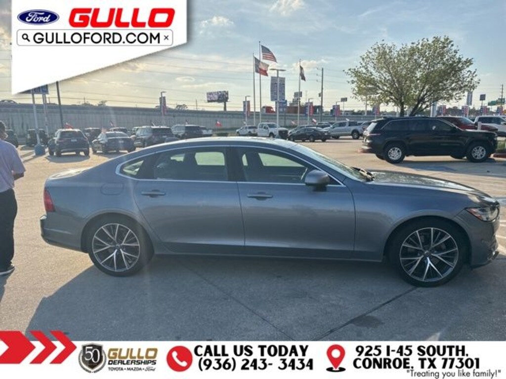 Used 2018 Volvo S90 T5 Momentum Sedan