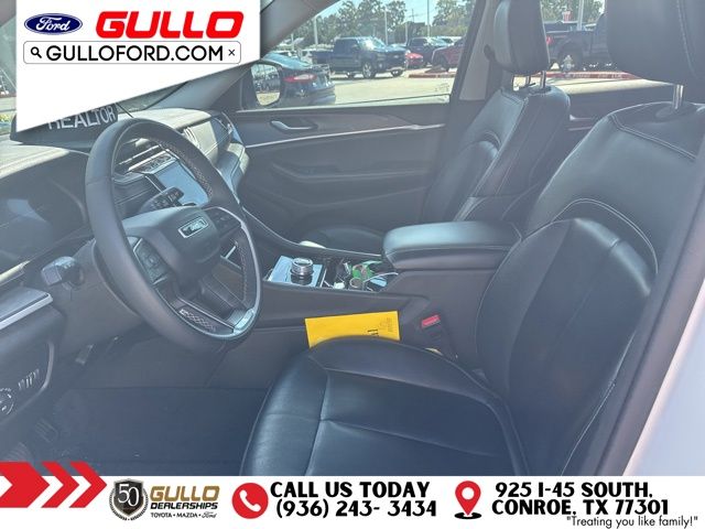 2023 Jeep Grand Cherokee Limited photo 4