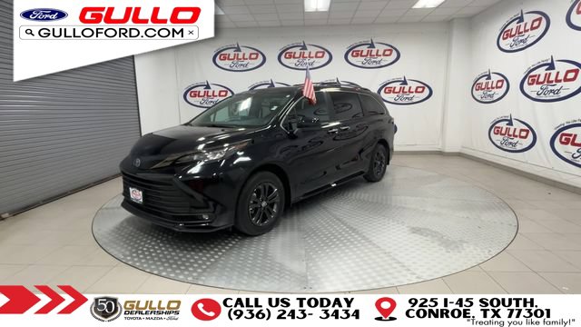 Certified 2024 Toyota Sienna Woodland Edition Minivan/Van