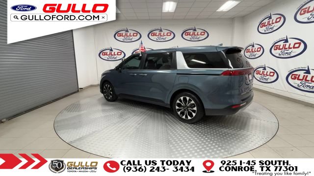 Used 2024 Kia Carnival EX Minivan/Van