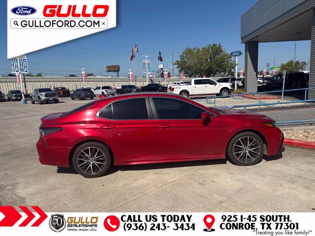 Used 2021 Toyota Camry SE Sedan
