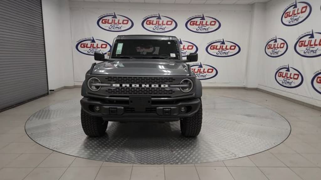 New 2025 Ford Bronco Badlands SUV