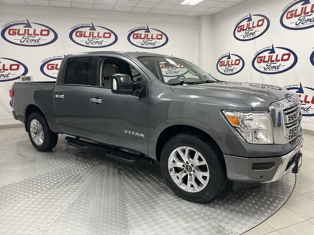 2023 Nissan Titan SV