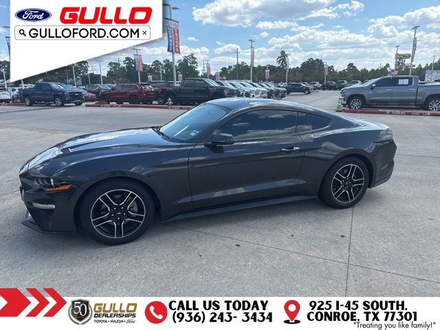 2022 Ford Mustang EcoBoost photo 4