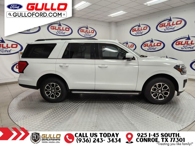 2023 Ford Expedition XLT photo 2