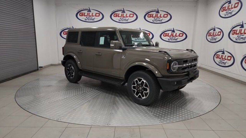 New 2025 Ford Bronco Outer Banks SUV