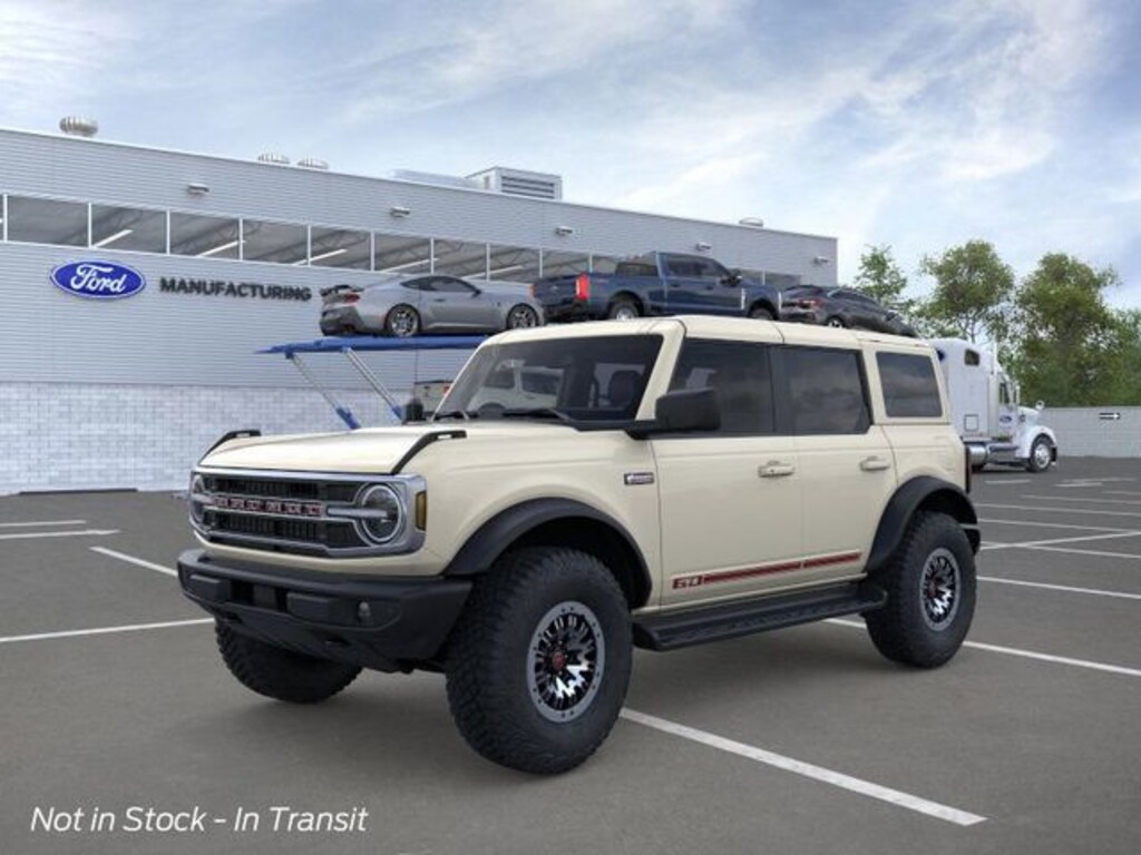 New 2026 Ford Bronco Outer Banks SUV