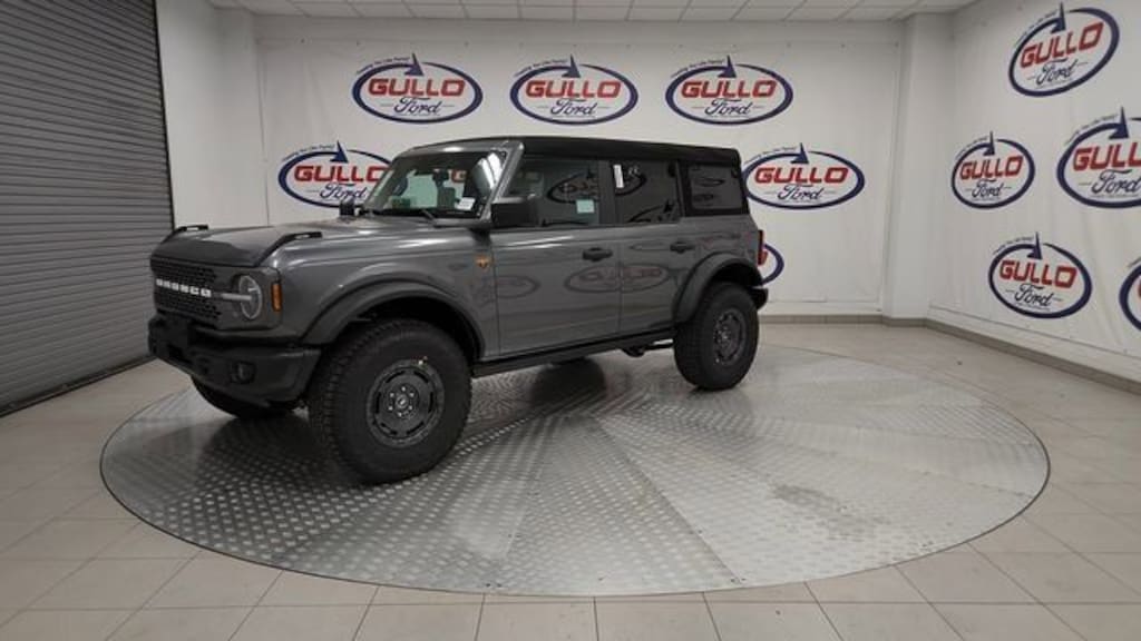 New 2025 Ford Bronco Badlands SUV