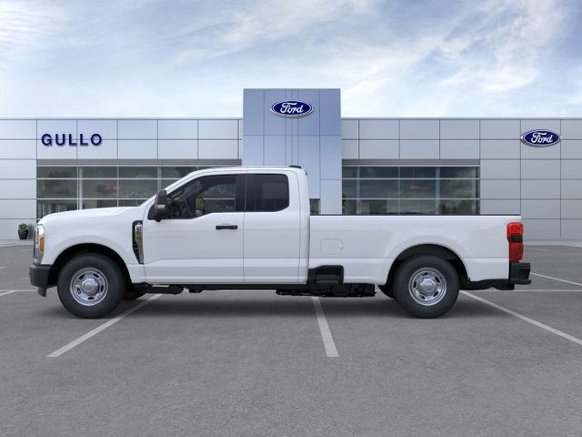 2025 Ford F-250 photo 3