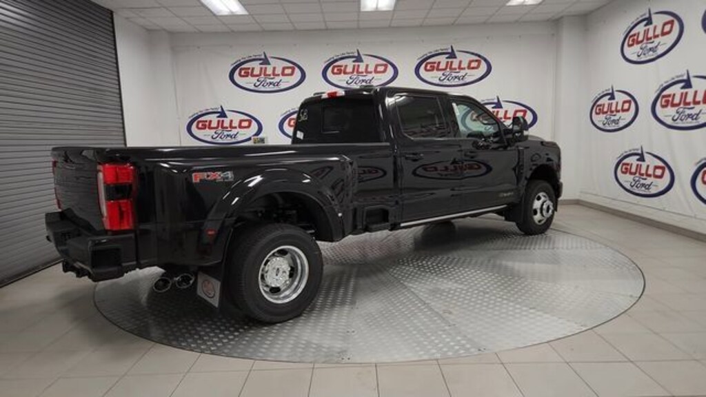 New 2026 Ford F-350SD Platinum Truck