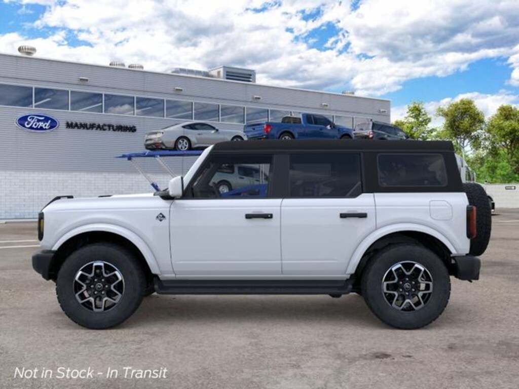 New 2026 Ford Bronco Outer Banks SUV