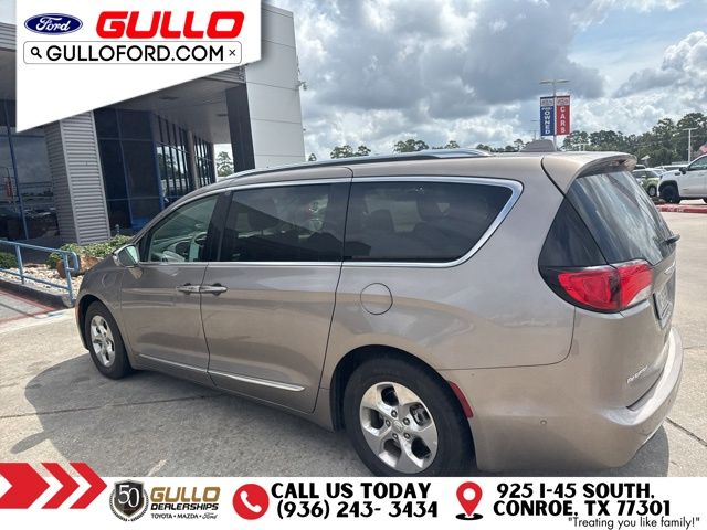 2018 Chrysler Pacifica Hybrid Limited photo 3