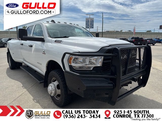 2022 Ram 3500 Tradesman photo 2