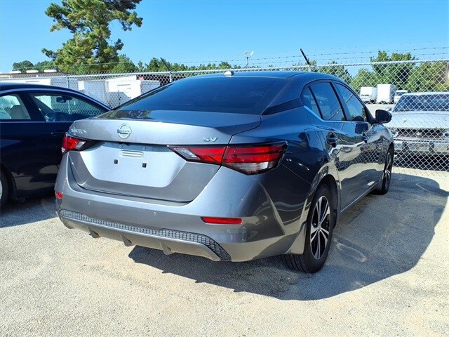 2020 Nissan Sentra SV photo 2