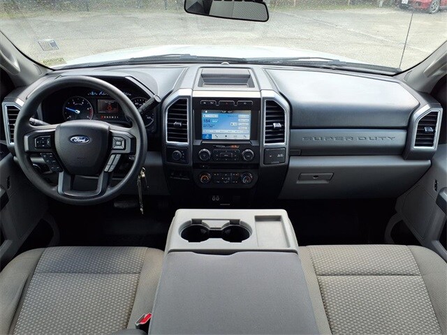 2017 Ford F-450 photo 3