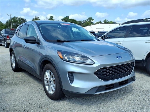 2022 Ford Escape SE photo 4