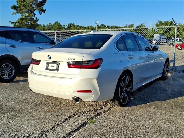 2024 Bmw 330i photo 2