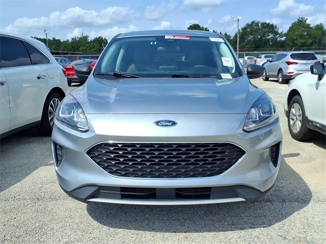 2022 Ford Escape SE photo 3