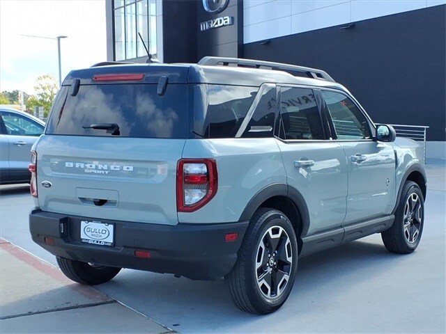 2022 Ford Bronco Sport Outer Banks photo 3
