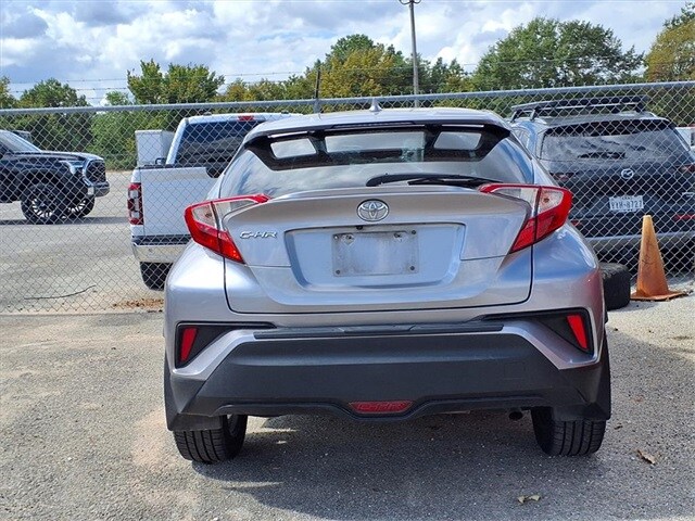 2018 Toyota C-HR XLE Premium photo 4