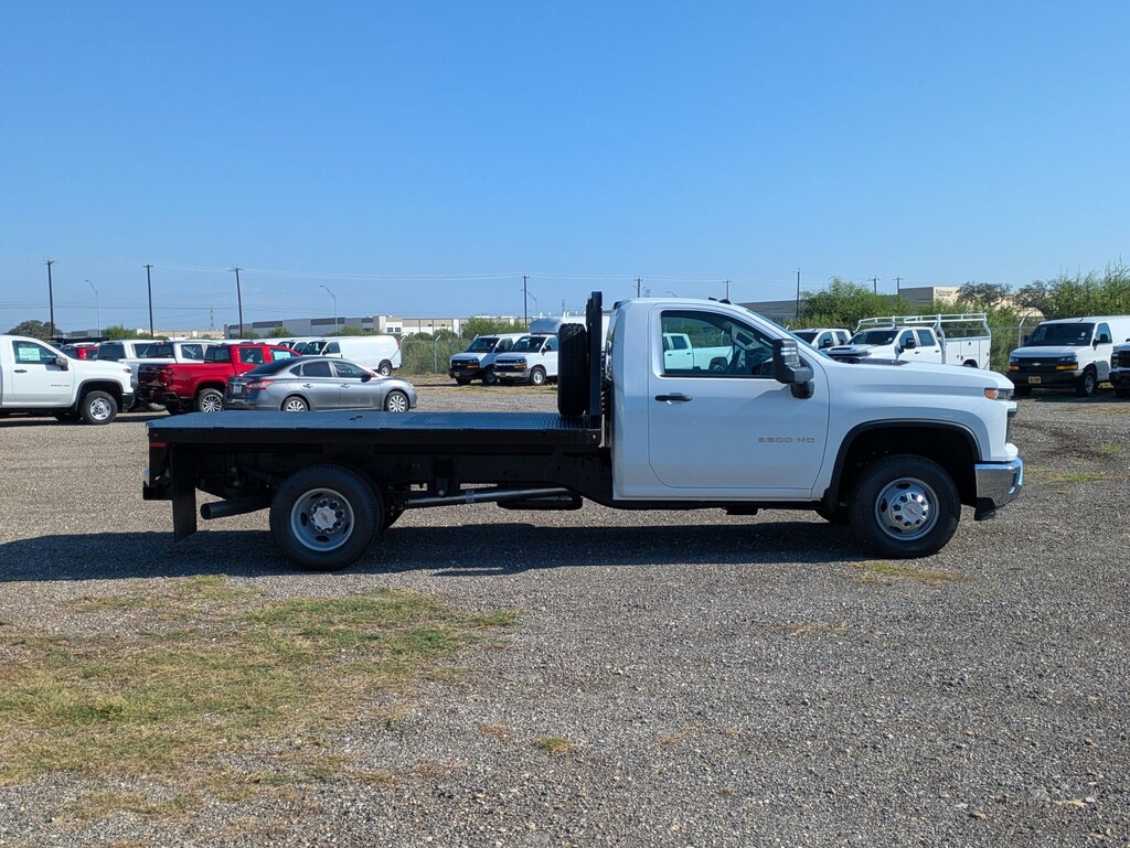 New 2025 Chevrolet Silverado 3500 HD Chassis Work Truck Truck Regular Cab