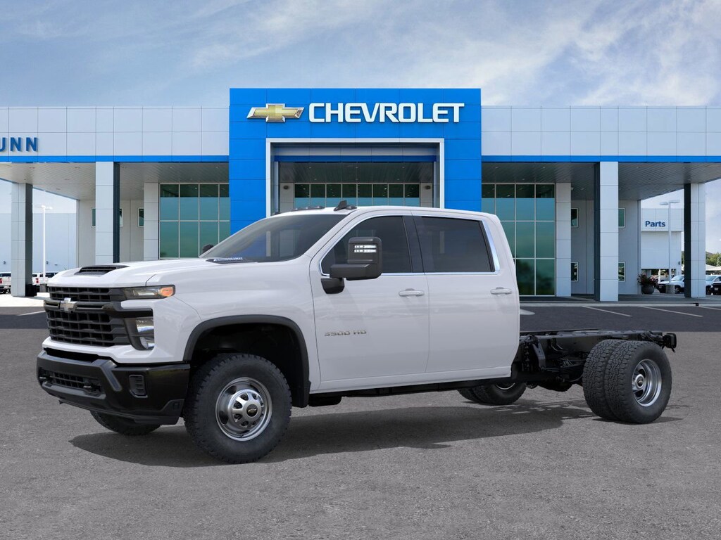 New 2025 Chevrolet Silverado 3500HD Chassis Work Truck Truck Crew Cab