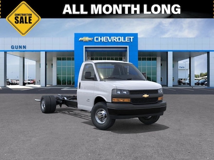 2025 Chevrolet Express Cutaway 4500 4500 Van Truck