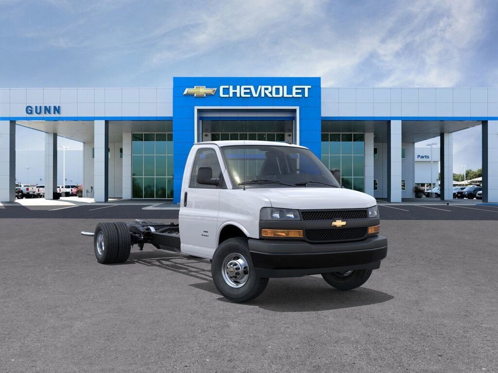 New 2025 Chevrolet Express Cutaway 4500 4500 Van Truck