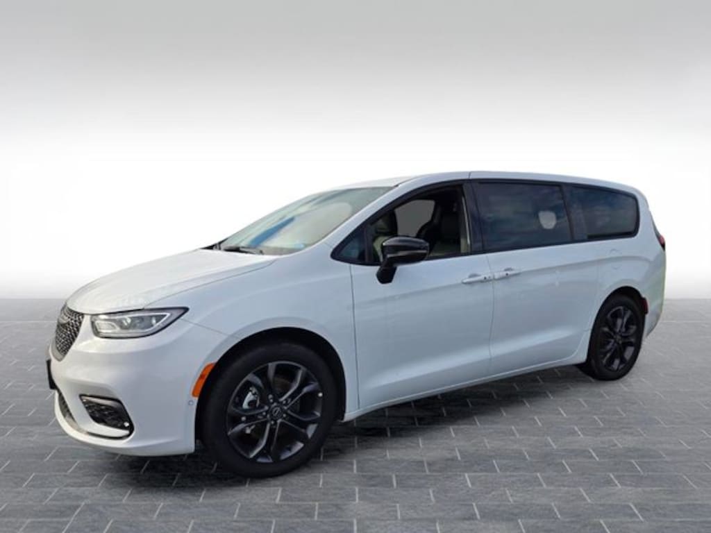 New 2026 Chrysler Pacifica SELECT Passenger Van