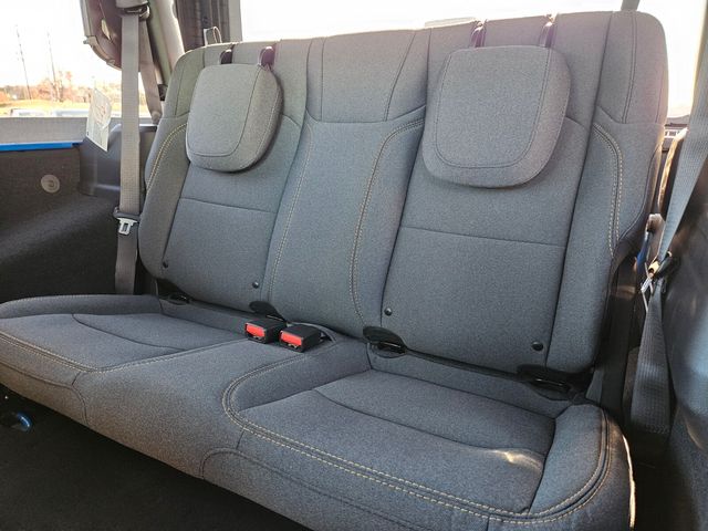 2026 Jeep Wrangler 2-Door Willys - Photo 6
