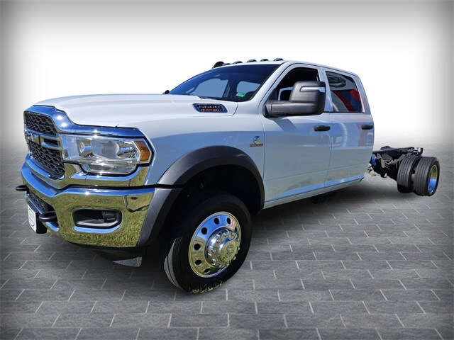 2024 Ram 5500 photo 3