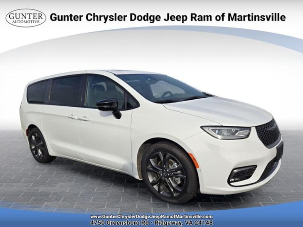 New 2026 Chrysler Pacifica SELECT Passenger Van