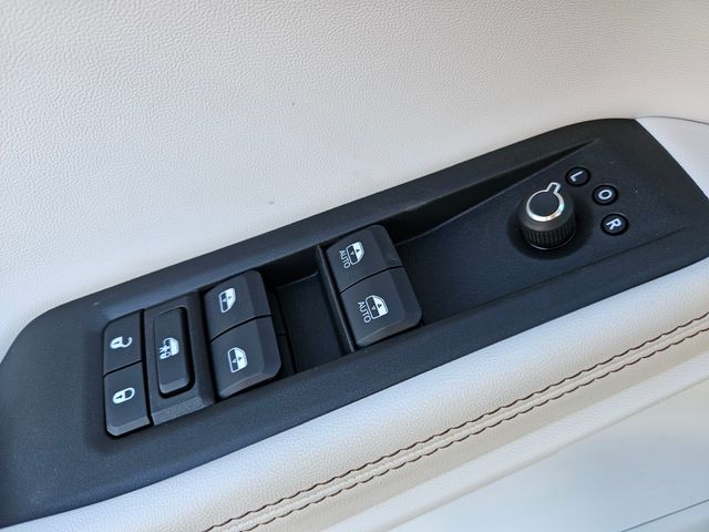 2026 Jeep Cherokee Limited - Photo 12