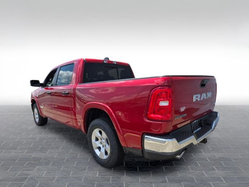 New 2026 Ram 1500 BIG HORN CREW CAB 4X4 5'7 BOX Pickup