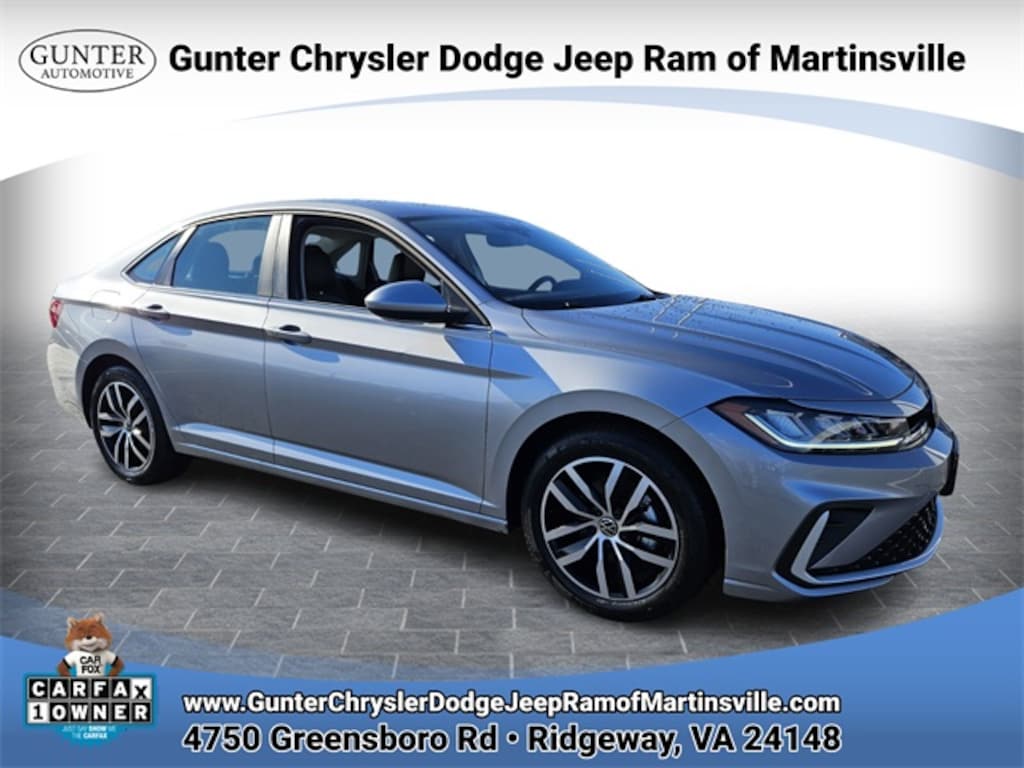 Used 2025 Volkswagen Jetta 1.5T SE Sedan