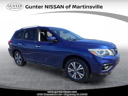 2017 Nissan Pathfinder SV SUV